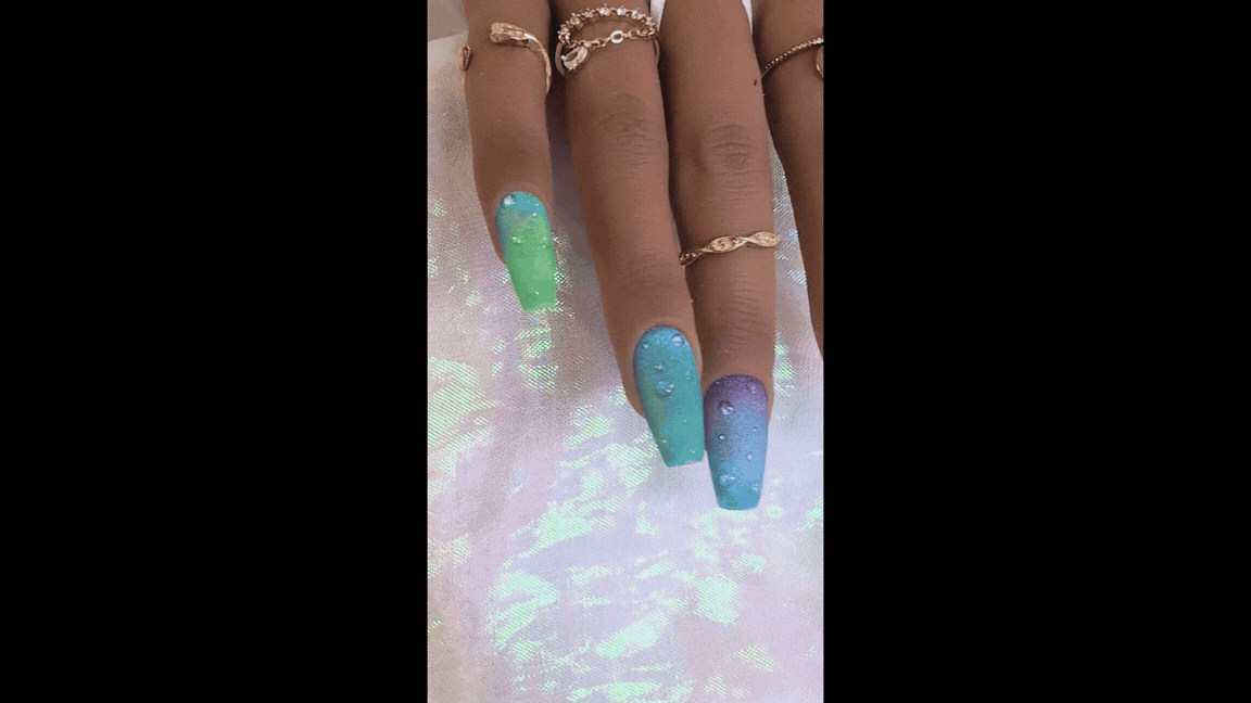 press on arc-en-ciel glacé foncé.gif