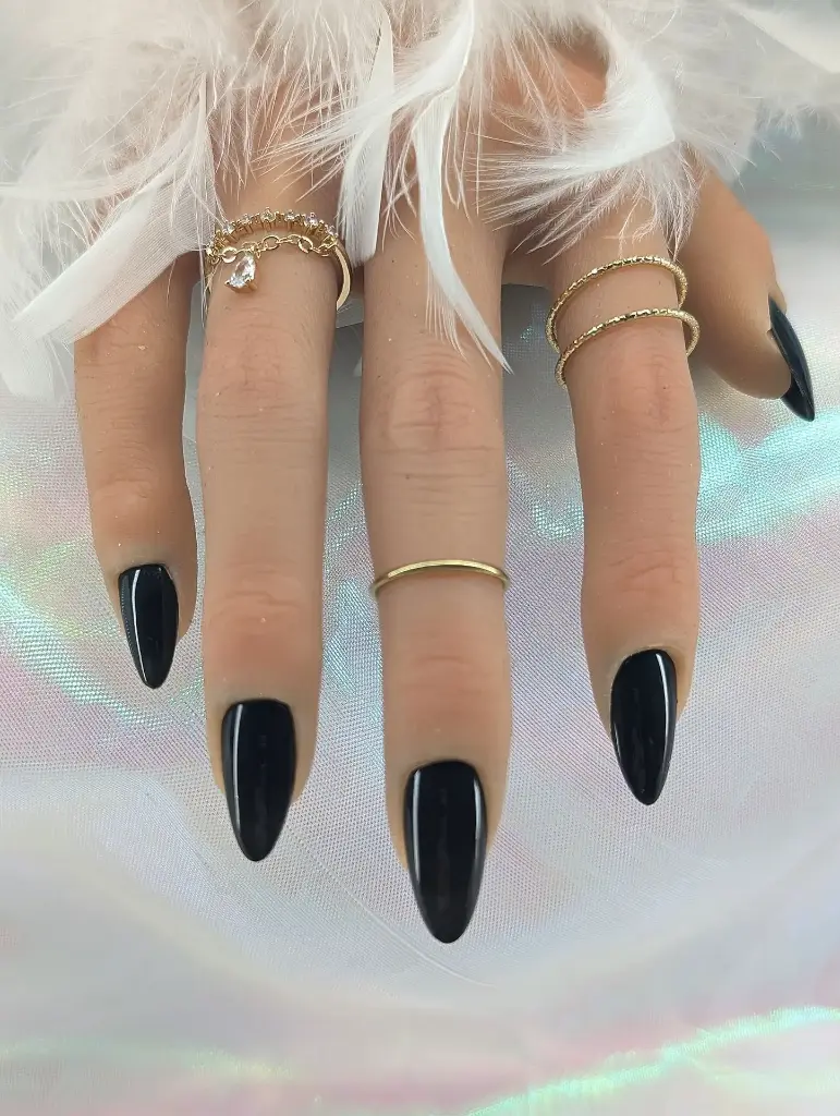 Press on nails couleur simple