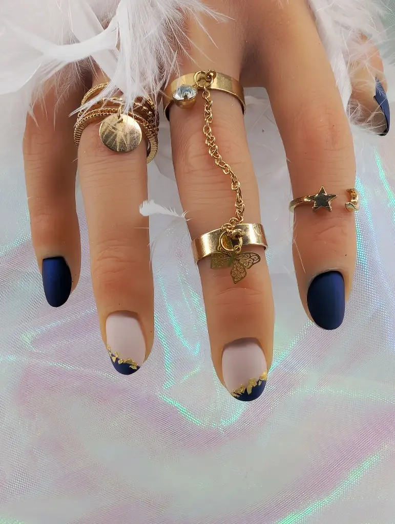 Press on nails Lunaëlla