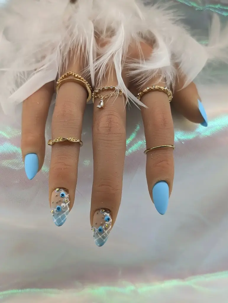 Press on nails fleur bleue