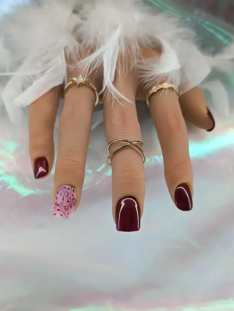 Press on nails liane