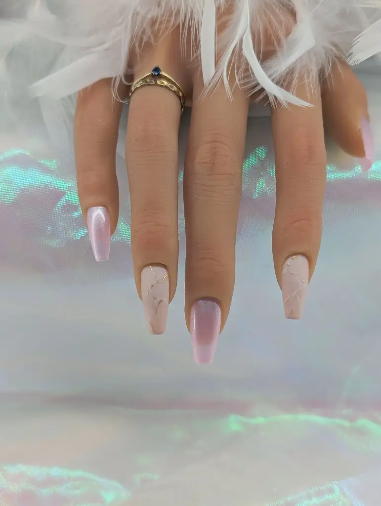 Press on nails pink diamond