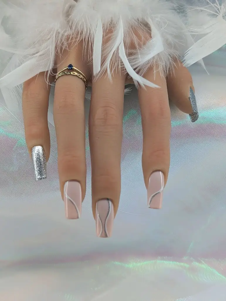 Press on nails je le veux!