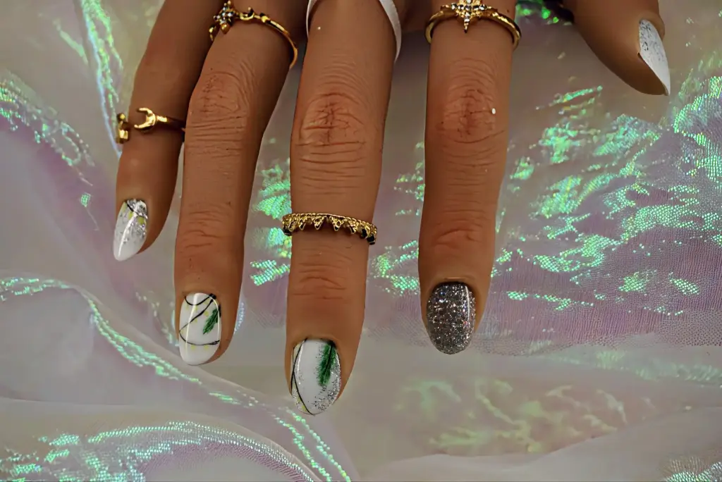 press on nails snowlit dreams