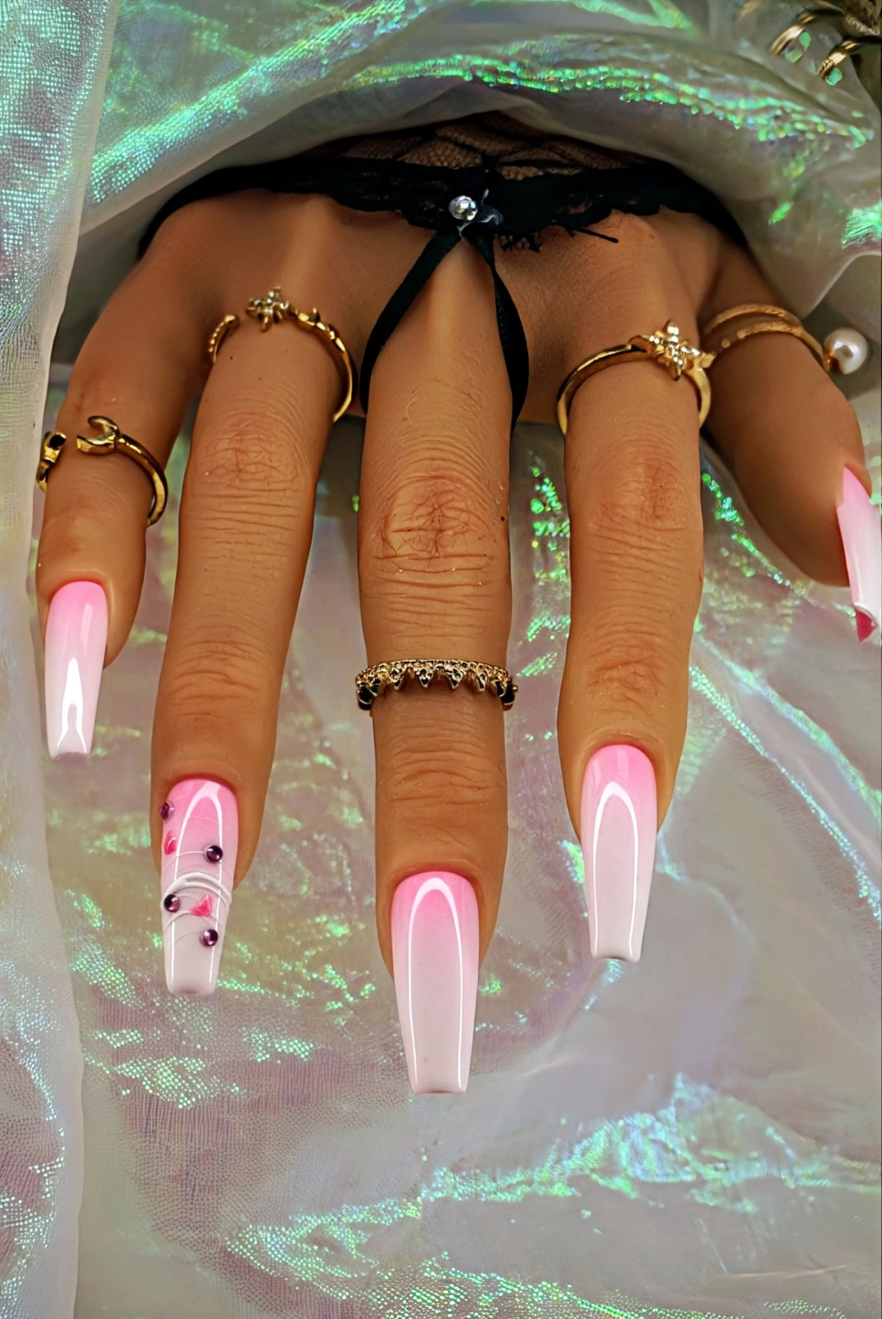 Press on nails amour lacté