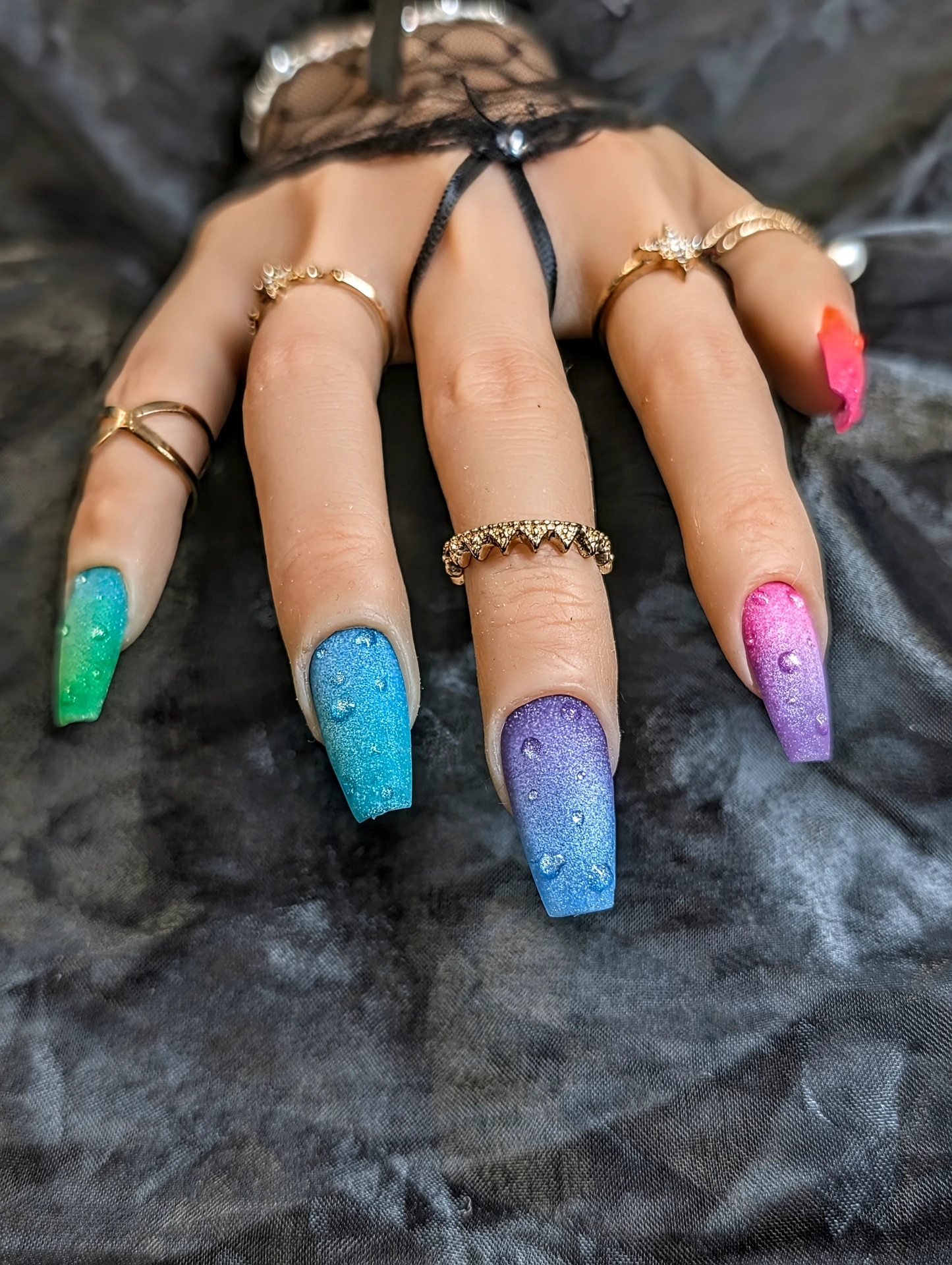 Press on nails arc-en-ciel glacé