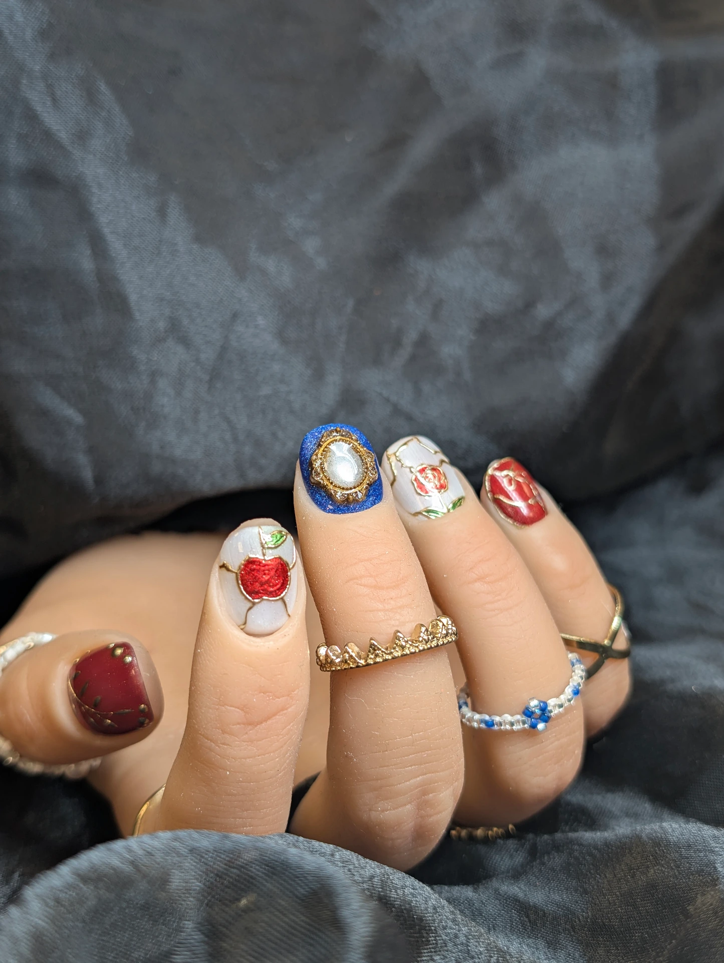 Press on nails pomme de verre