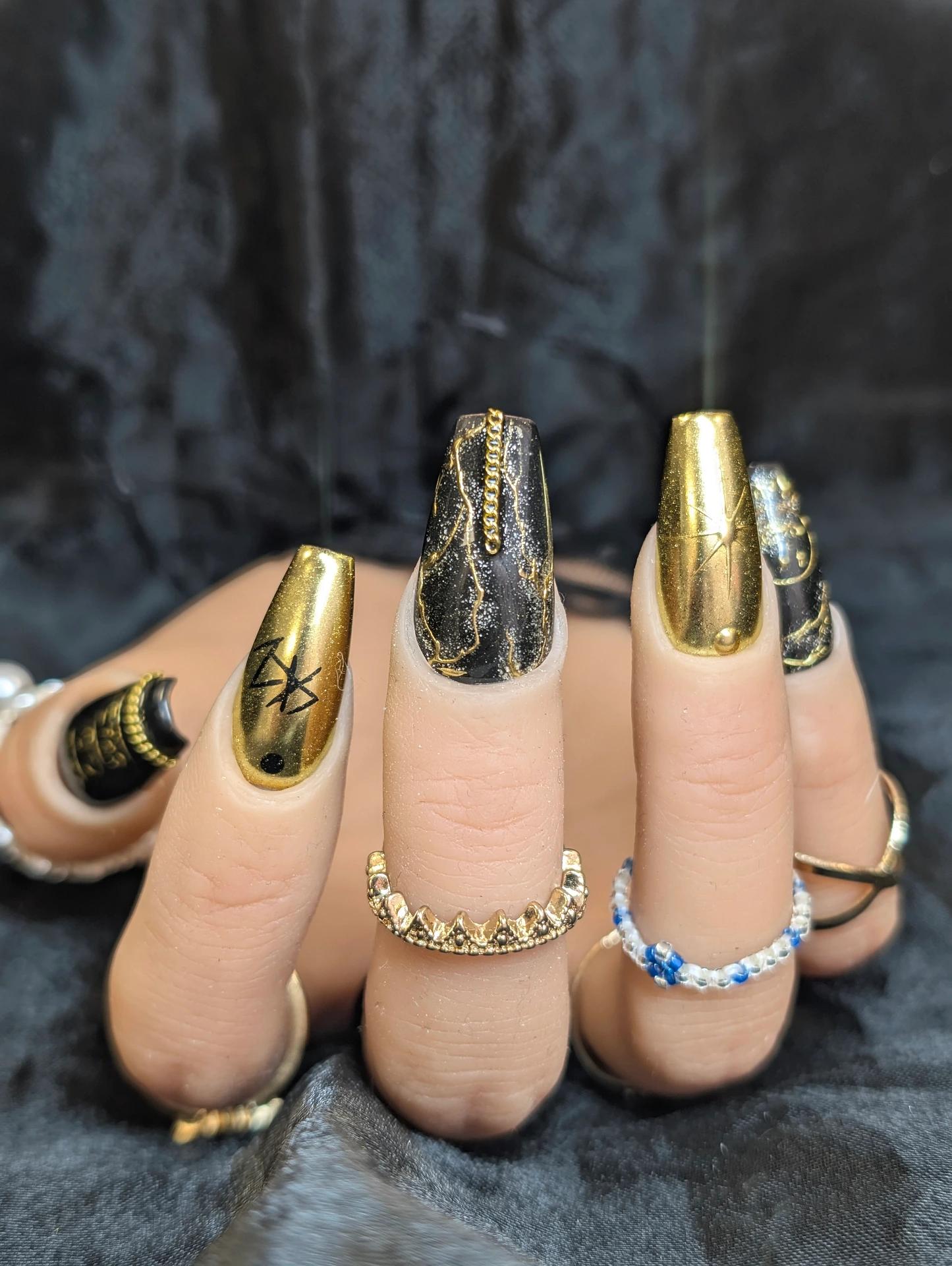 Press on nails gilded madness