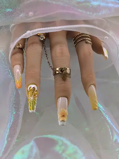 Press on nails lemon drop